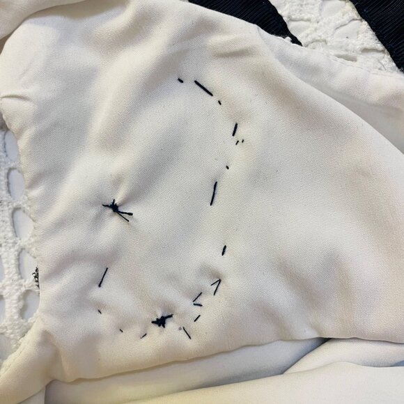 Shrinking Violet Girls White and Navy Blue Sleeveless Dress Size 4 w/ 3-D Flower - Picture 7 of 11